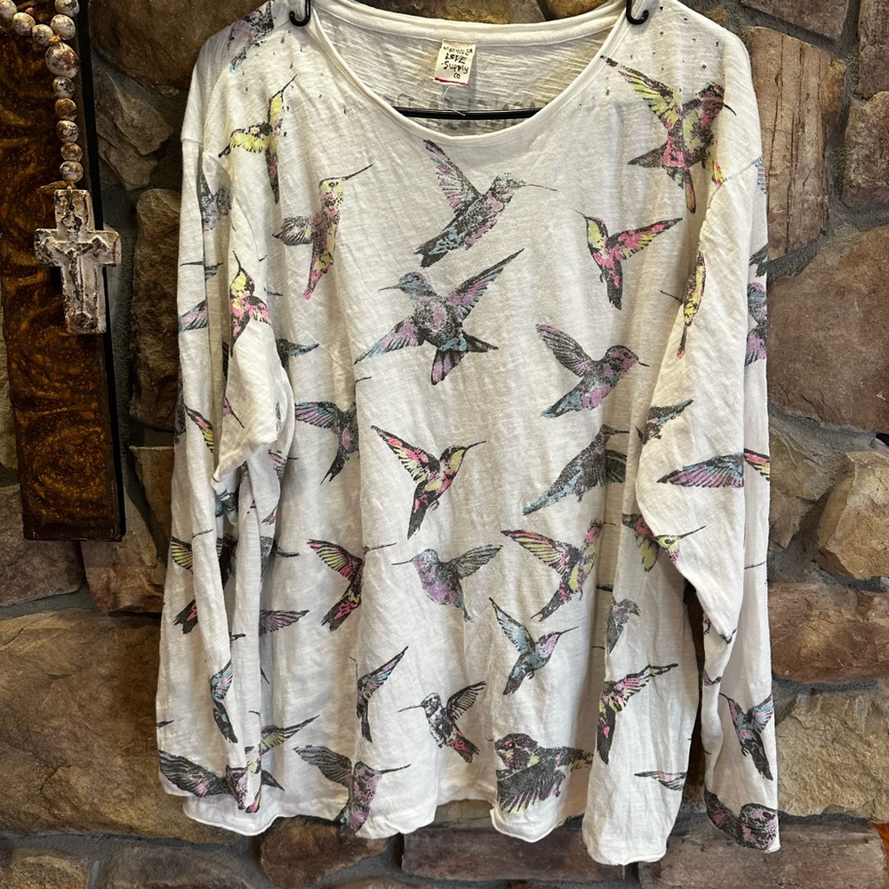 Magnolia Pearl long sleeved hummingbird t